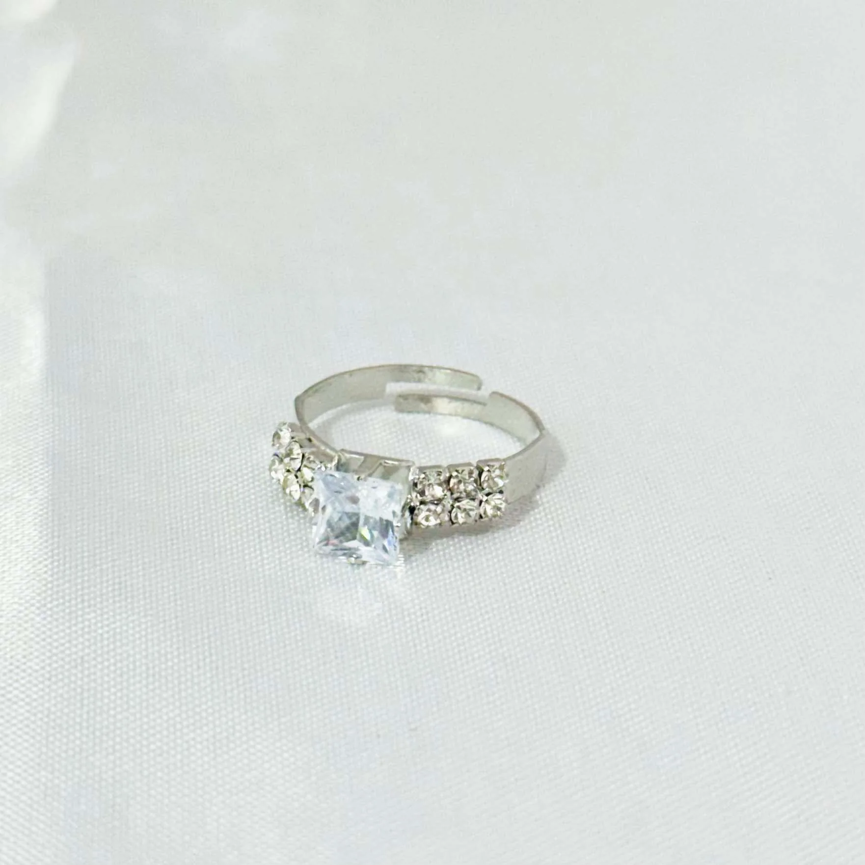 Gift Hamper for Her(18+1 Items) - Image 9